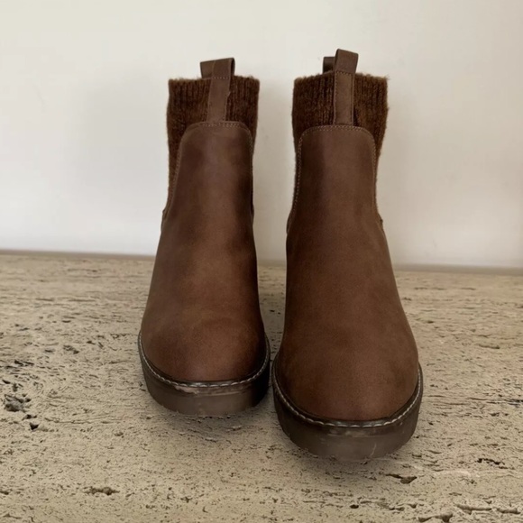 NWOB Steve Madden Apollo boots. Size 11. MSRP $100 - Picture 5 of 11